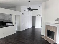 Building Photo - 4710 Cairnlomond St