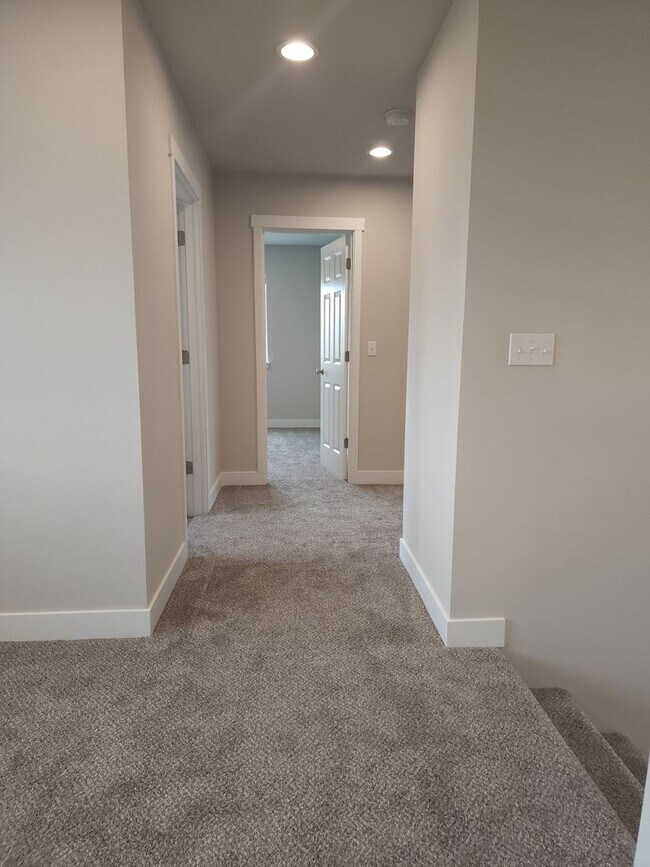 Building Photo - Yelm Creek Estates, New Construction 4 Bedroom, 2.75 Bathroom with Den