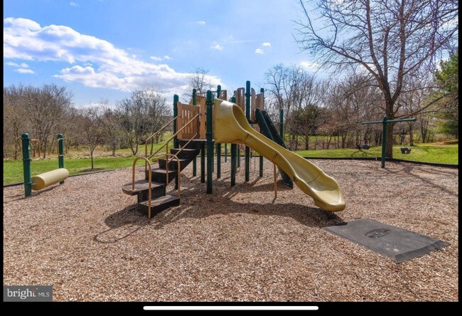 Building Photo - 21111 Deep Furrow Ct