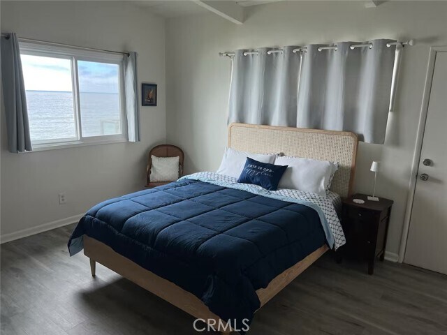 Building Photo - 1561 Ocean Front St