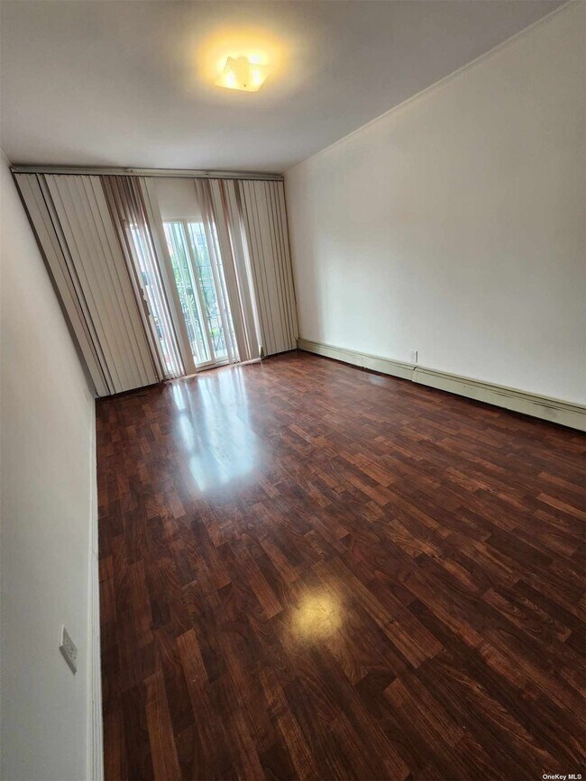 Building Photo - 30-18 81st St