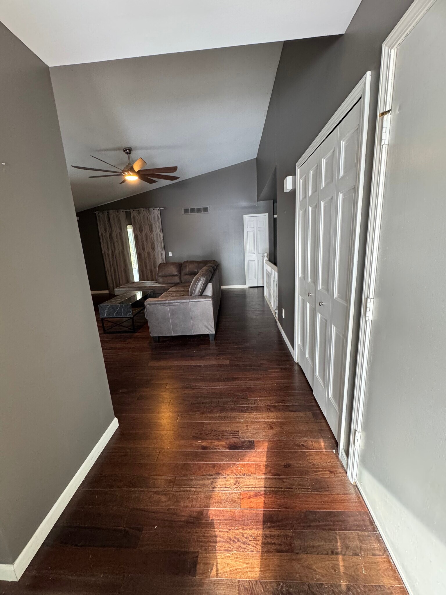 Hallway to living room - 15183 Raphael Ter