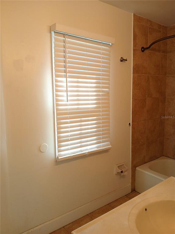 Building Photo - 405 Georgetown Dr