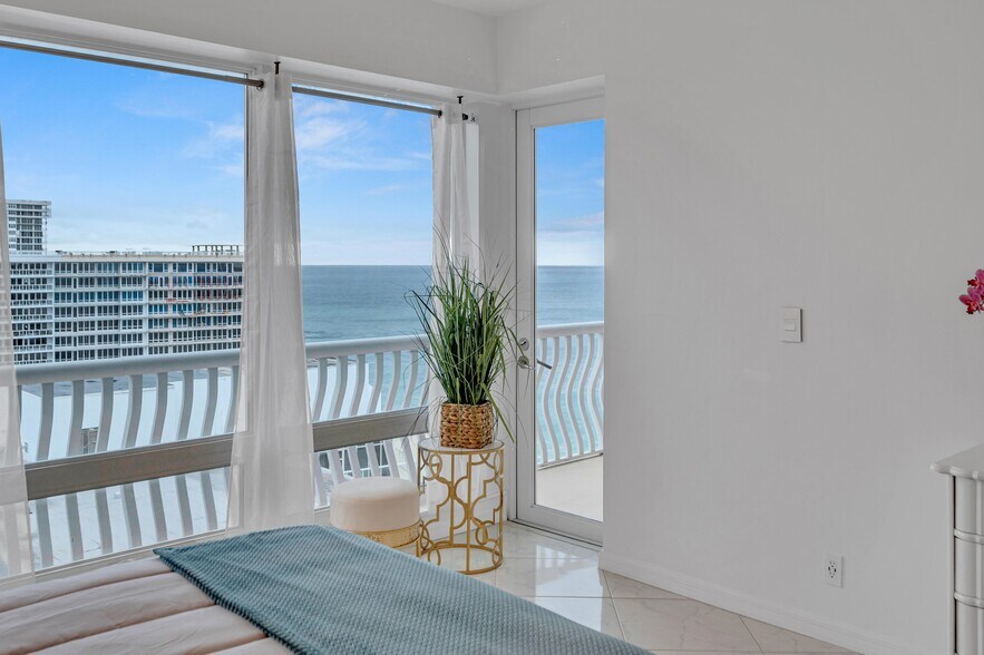 Building Photo - 4020 Galt Ocean Dr