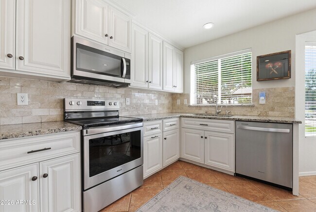 Building Photo - 1741 S Clearview Ave