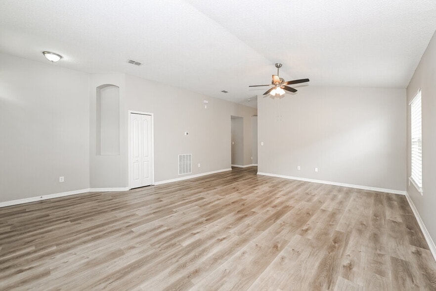 Building Photo - 12586 Brookchase Ln