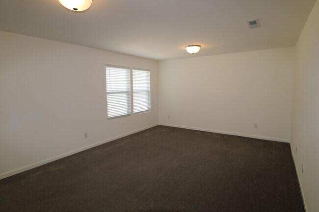 Building Photo - 4740 Wesmar Ct