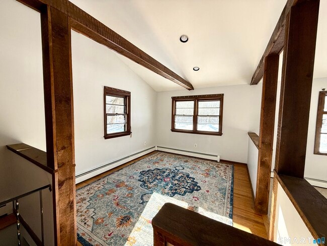 Building Photo - 27 White Oak Rd