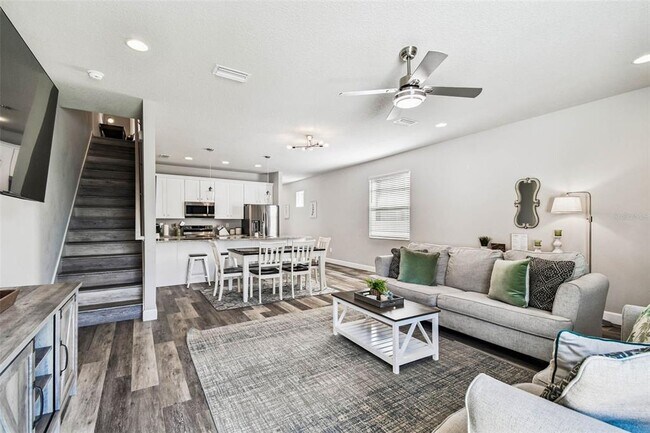 Building Photo - 3902 W Everett Ave