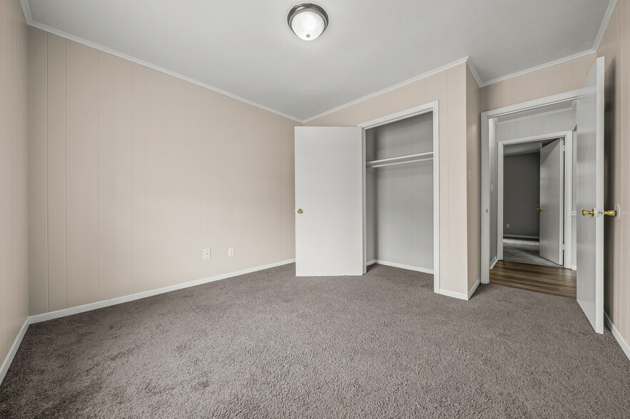Building Photo - 627 Rice Cir