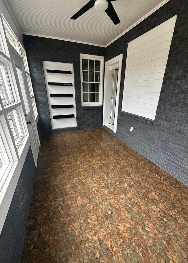 Building Photo - Stunning Historic Home - Sheffield, AL