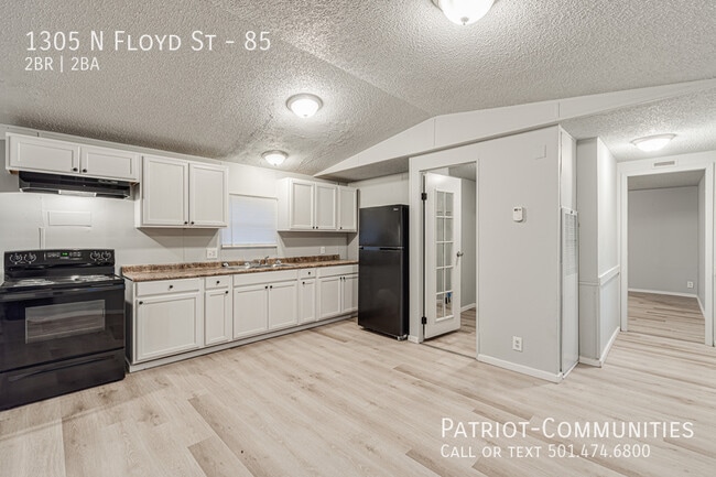 Building Photo - 1305 N Floyd St