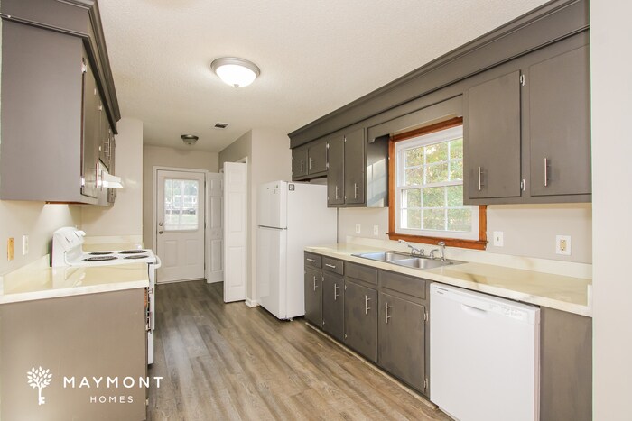 Building Photo - 10 Market Hall Ct