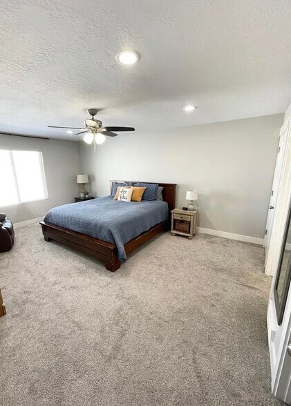 Building Photo - 1999 E Abbey Way