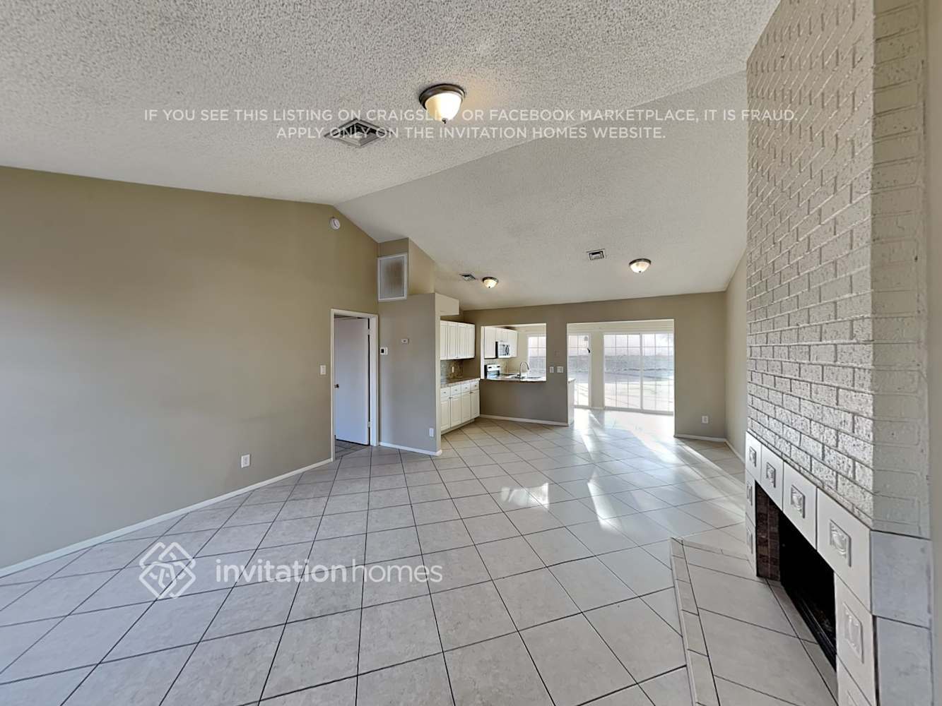 Building Photo - 12303 N 85th Ln