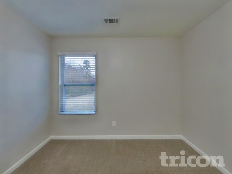 Building Photo - 2034 Aragon Lane