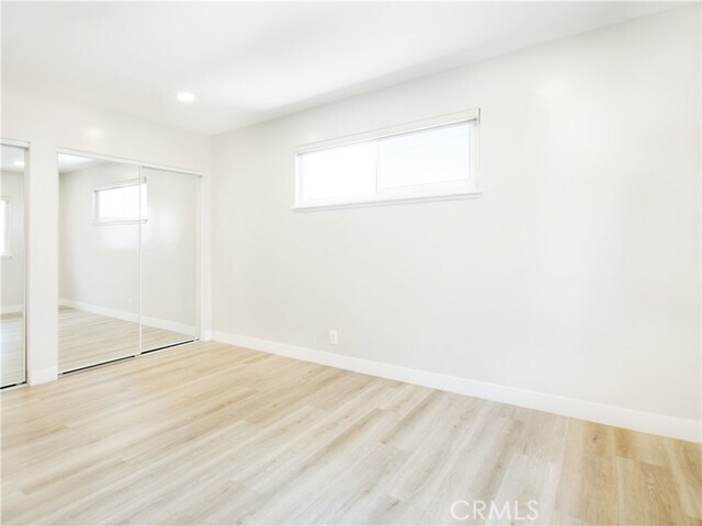 Building Photo - 2027 Vista Del Mar Ave