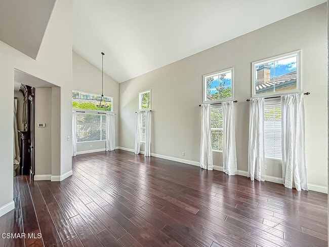 Building Photo - 3159 Foxtail Ct
