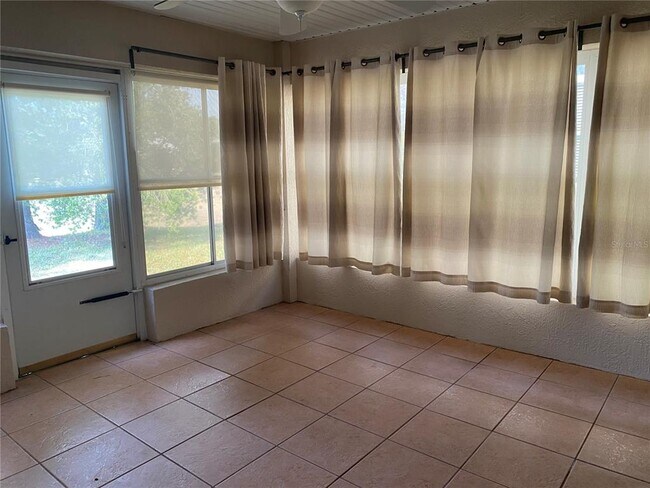 Building Photo - 11120 SW 73rd Terrace