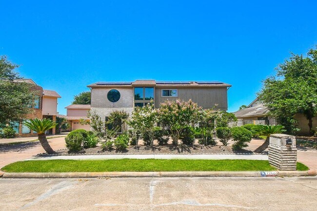 Building Photo - 7706 Coachwood Dr
