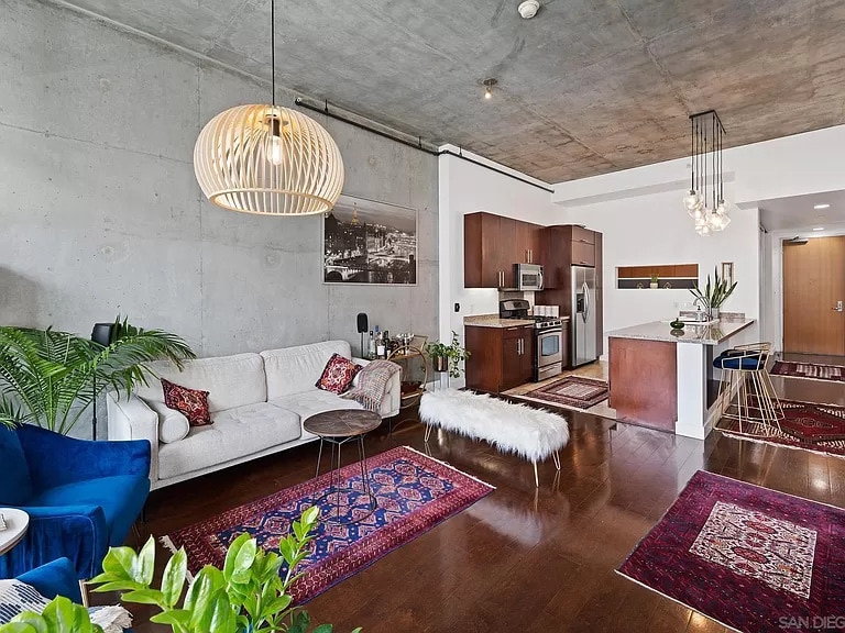 Building Photo - 1025 Island Ave