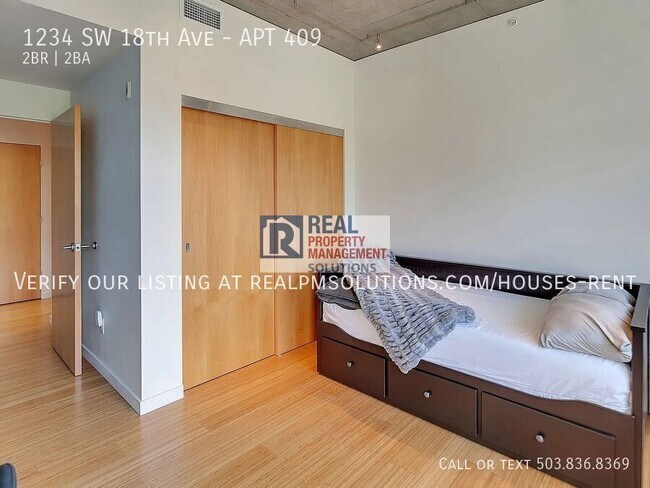 Building Photo - 1234 SW 18th Ave