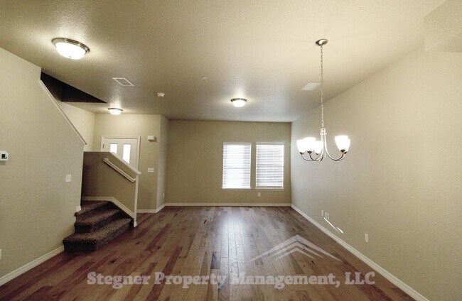 Building Photo - Great Townhome in Southeast Fort  Collins