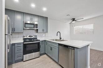 Building Photo - Country Club Apartments
