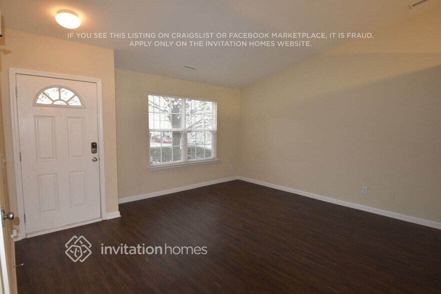 Building Photo - 3940 Laurel Glen Dr