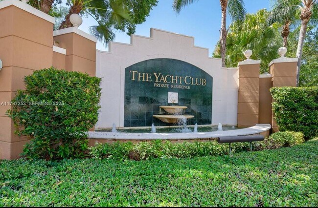 Building Photo - 19877 E Country Club Dr