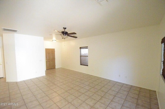 Building Photo - 7022 Cesar St