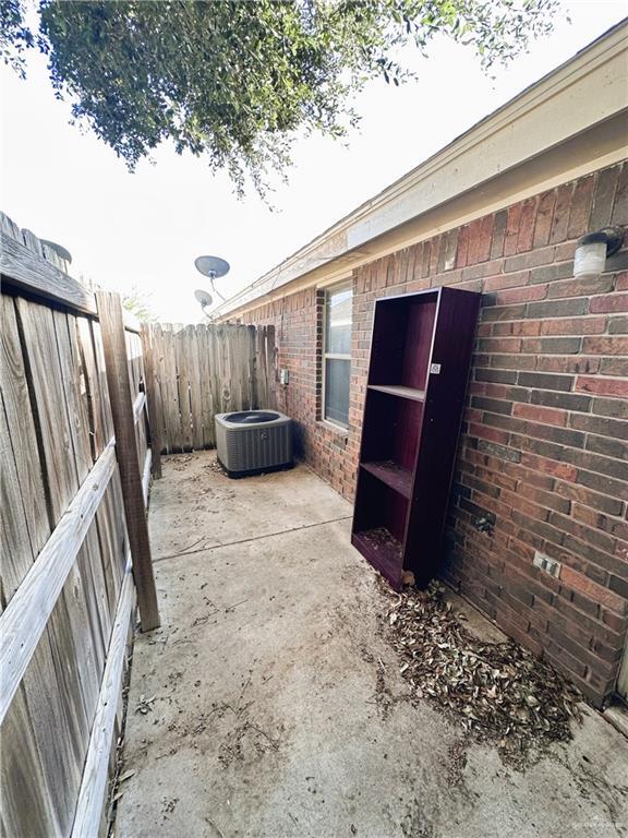 Building Photo - 1101 Pecan St