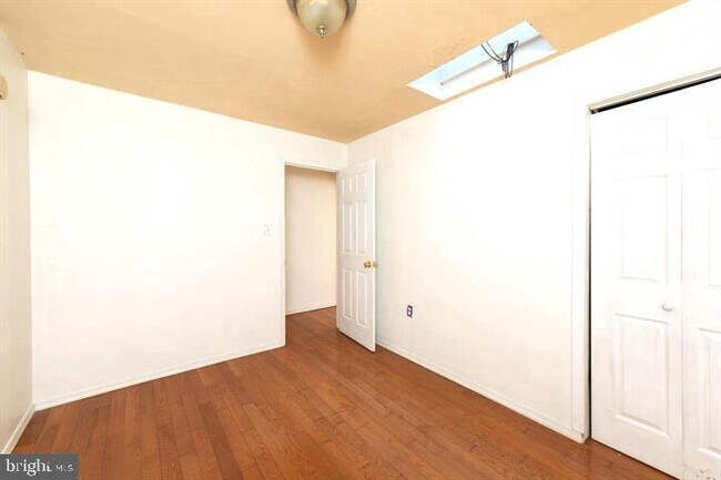 Building Photo - 1517 S 6th St