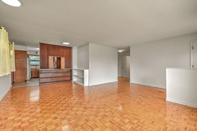 Building Photo - 1808 Sherwood Pl