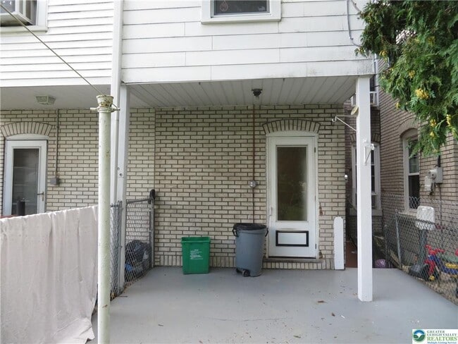 Building Photo - 1509 S Albert St