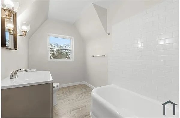 Building Photo - 17151 San Juan Dr