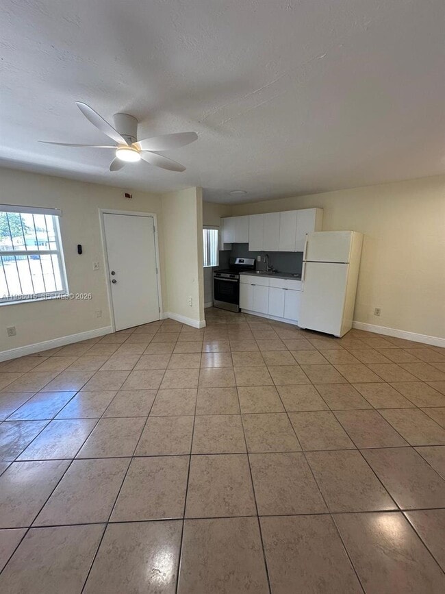 Building Photo - 100 NE 78th St