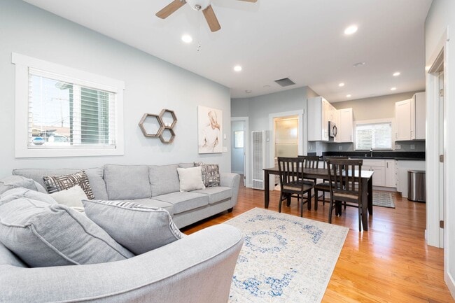 Building Photo - North Park Craftsman House!