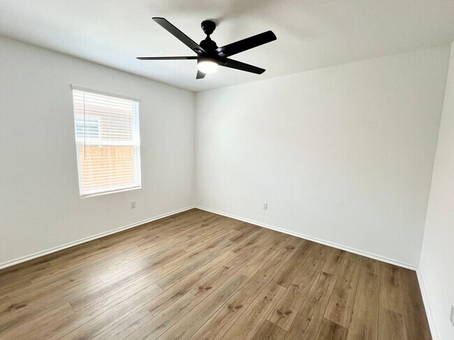 Building Photo - COMING SOON - MID MAY