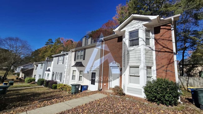 Building Photo - 1012 Kennesborough Rd NW