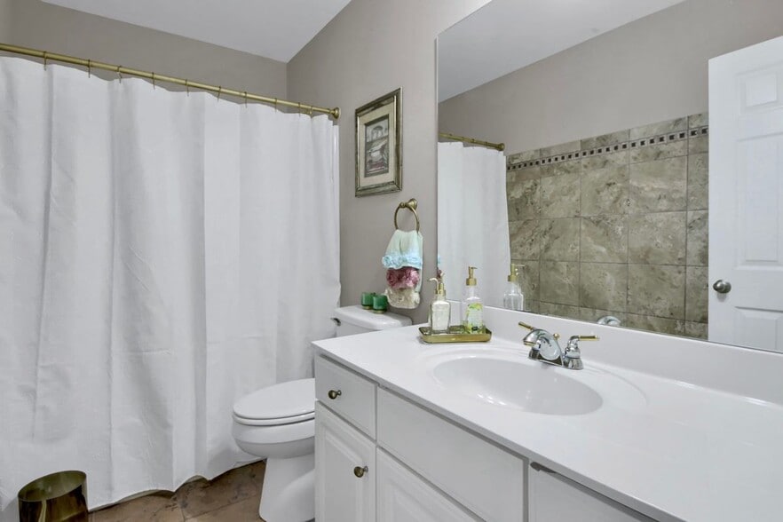 Building Photo - 3492 Heatherwood Ct