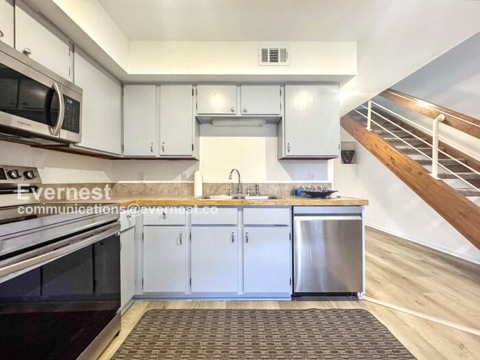 Building Photo - 1150 Inca St