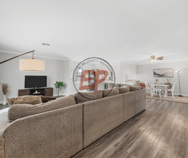 Building Photo - 6319 Wiethorn Dr