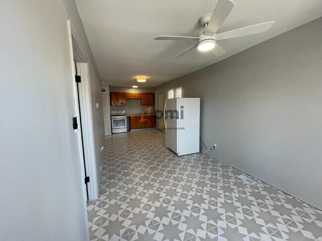 Building Photo - 4901 Walsh Ave
