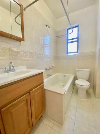 Building Photo - 621 Lefferts Ave