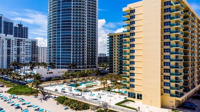 Building Photo - 2501 S Ocean Dr