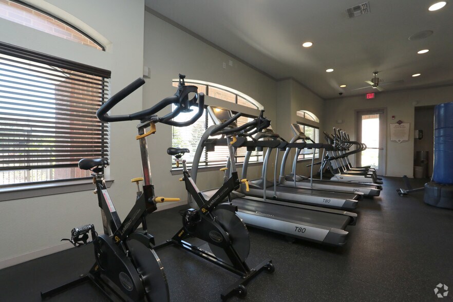 Stella at Shadow Creek Ranch 11900 Shadow Creek Pky Pearland TX 77584