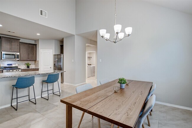 Building Photo - 23819 Padova Gardens Dr