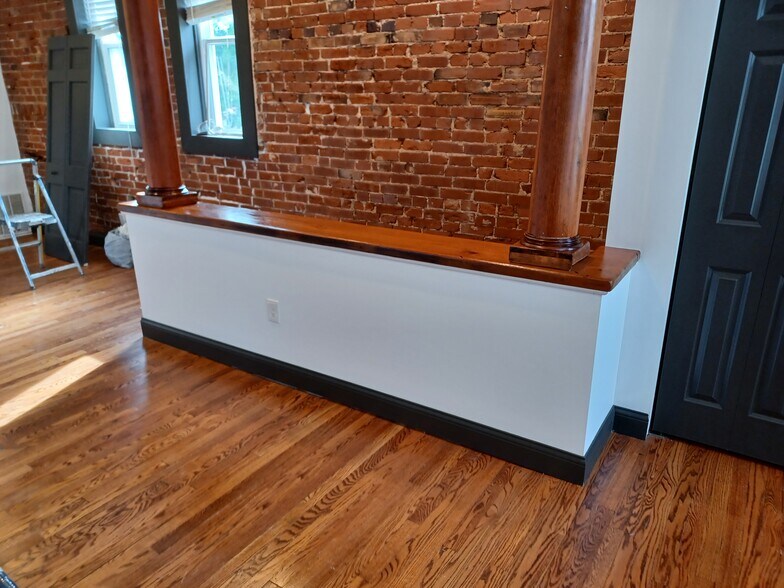Building Photo - 4214 Chouteau Ave