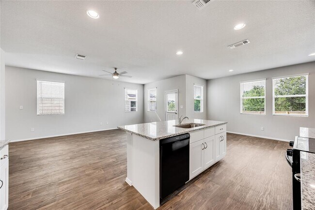 Building Photo - 2617 Paragon Fox Dr